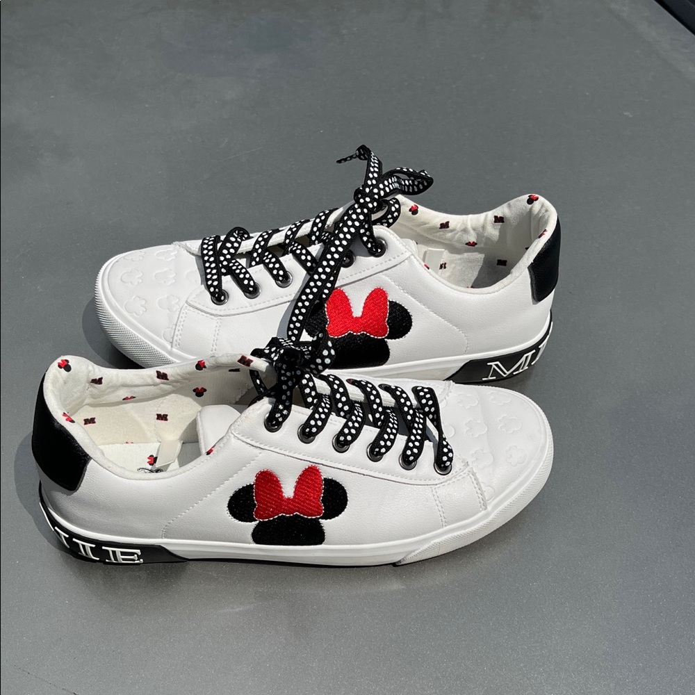 Disney White Sneakers with Black Accents and Red Bow Embroidery